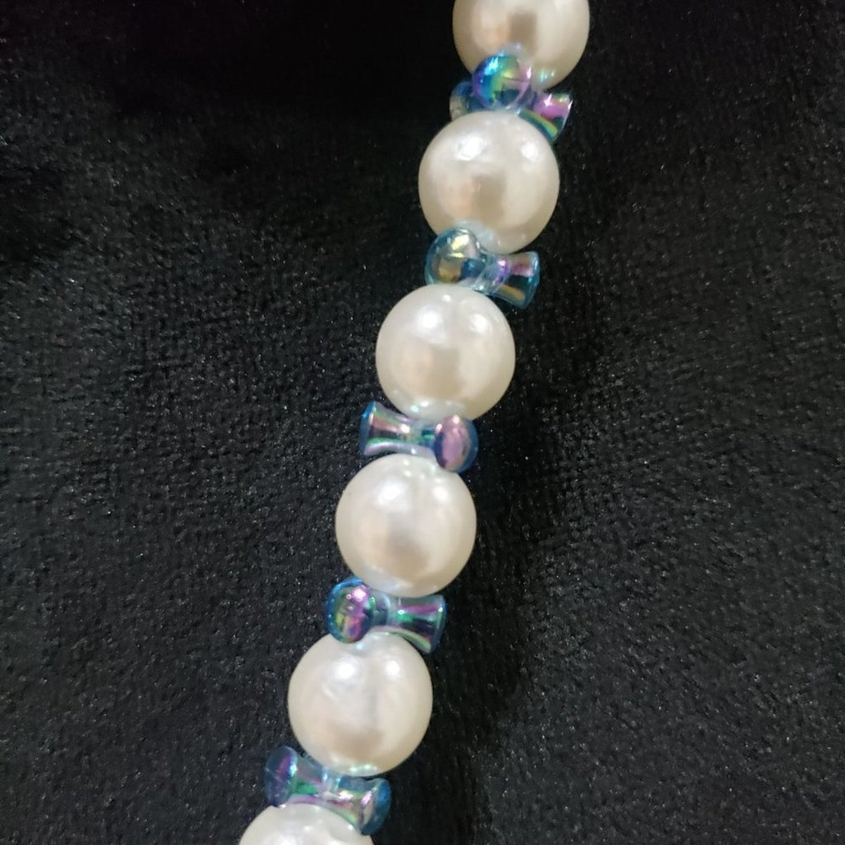 Women's White Pearl Round Shape Beaded Statement Fashion Necklace