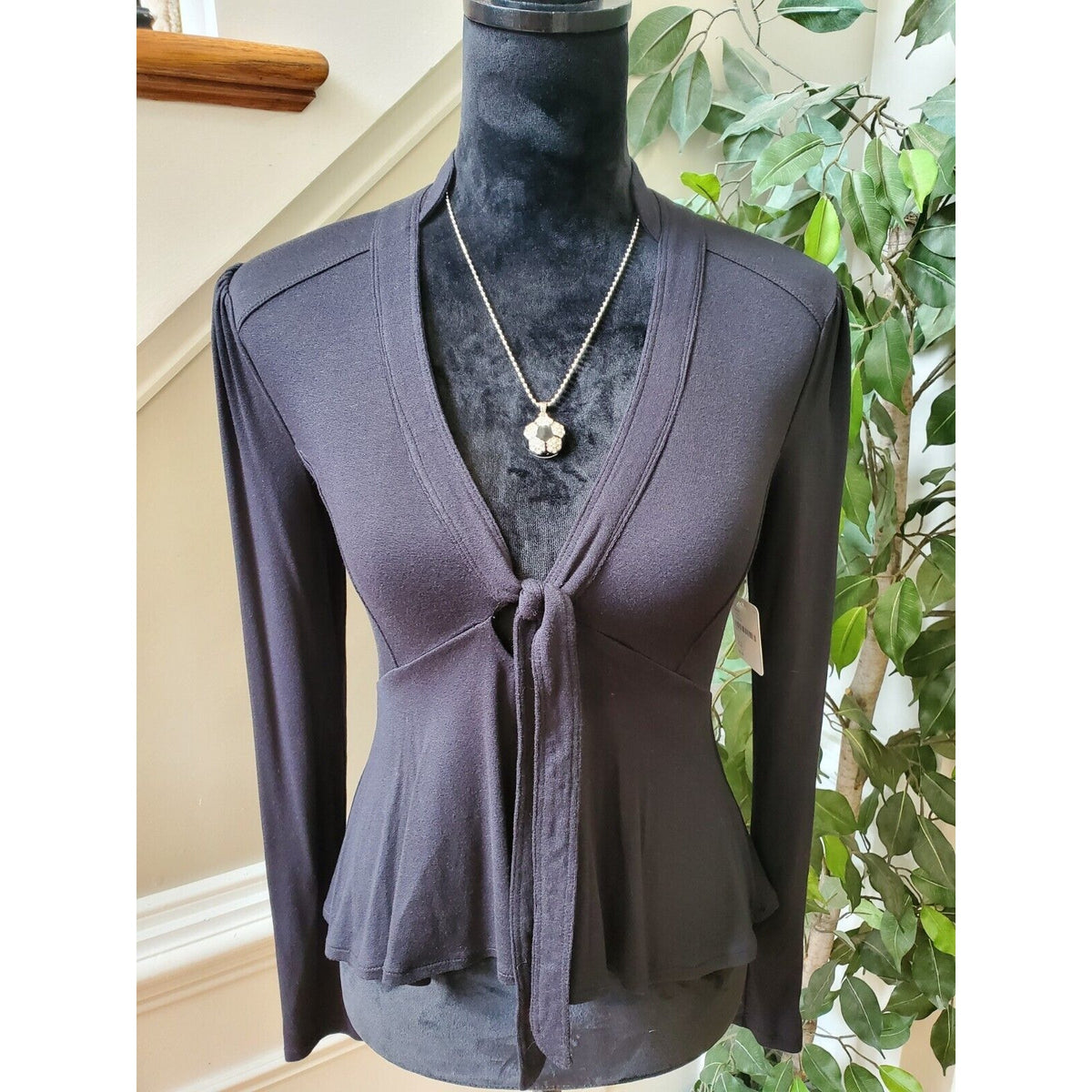 Free People Women Black Rayon V-Neck Long Sleeve Casual Top Blouse Size X-Small
