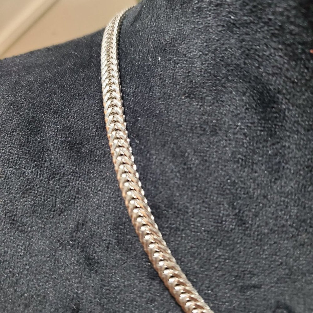 Women's Silver Cuban link Chain Fashion Jewelry Necklace