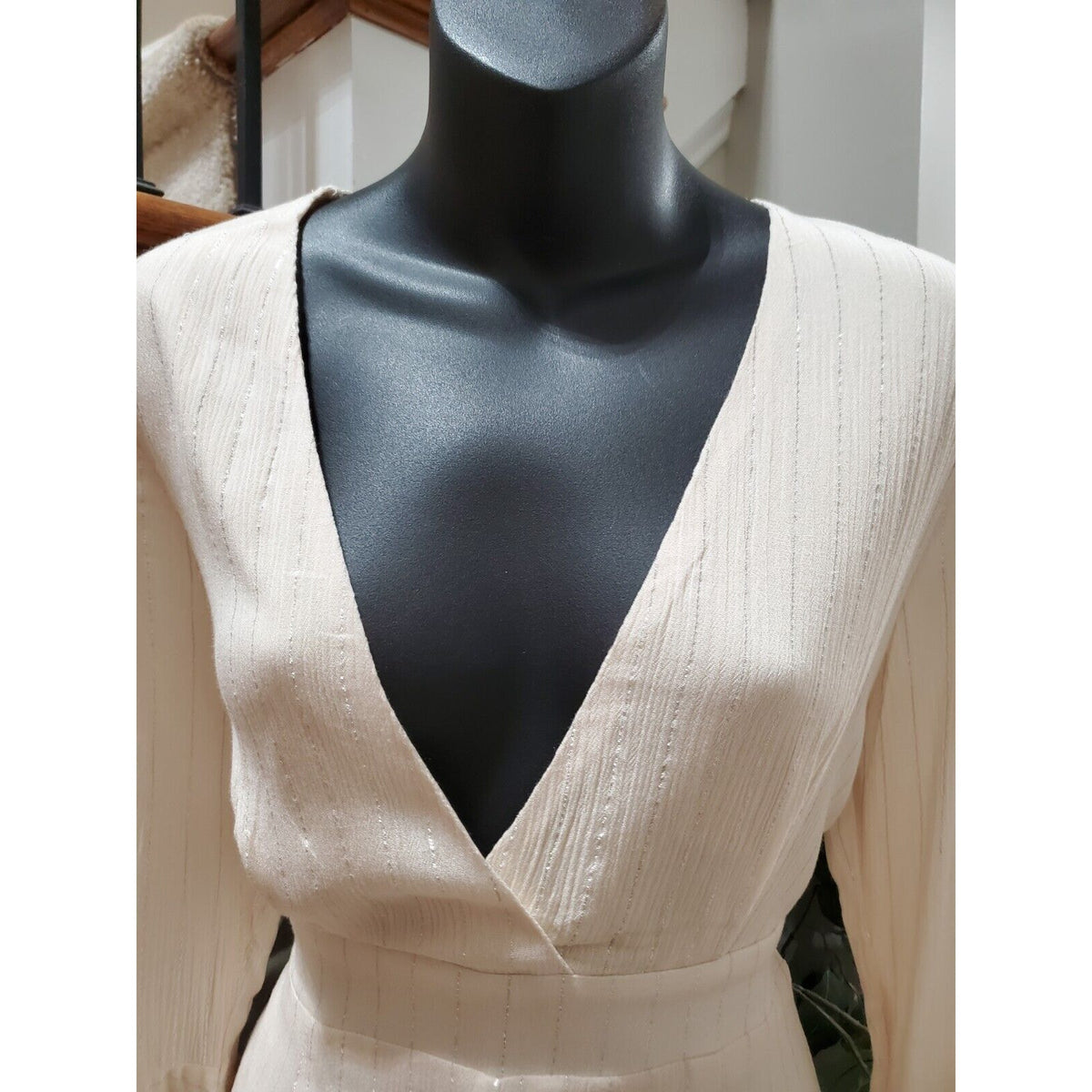 Fashion Nova Womens Ivory Striped 100% Rayon V Neck Long Sleeve 1 Piece Romper M