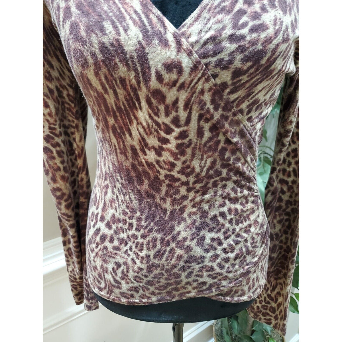 Karen Kane Women's Purple Rayon V-Neck Long Sleeve Casual Top Blouse Size Small