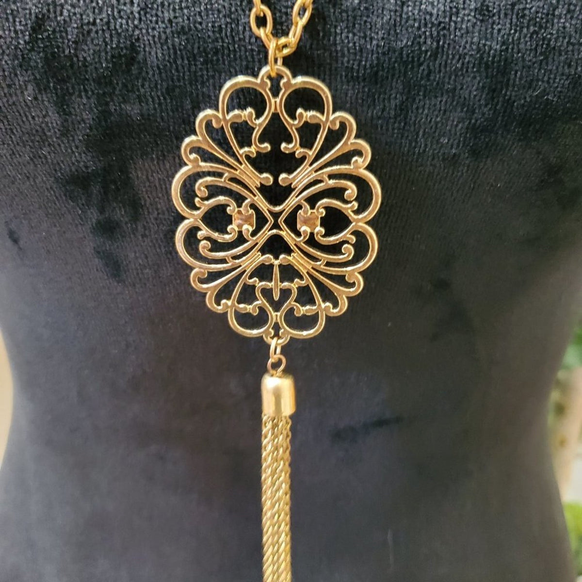 Womens Gold Paparazzi A MANDALA Of The People Brass Necklace
