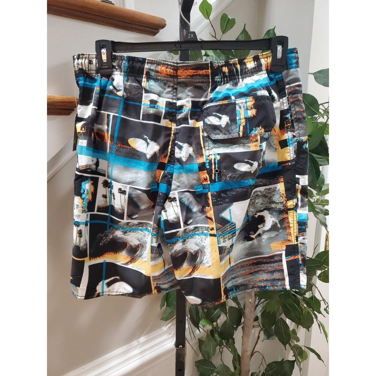 Roundtree & Yorke Men's Multicolor Polyester Pull On Stretch Swimwear Shorts XL