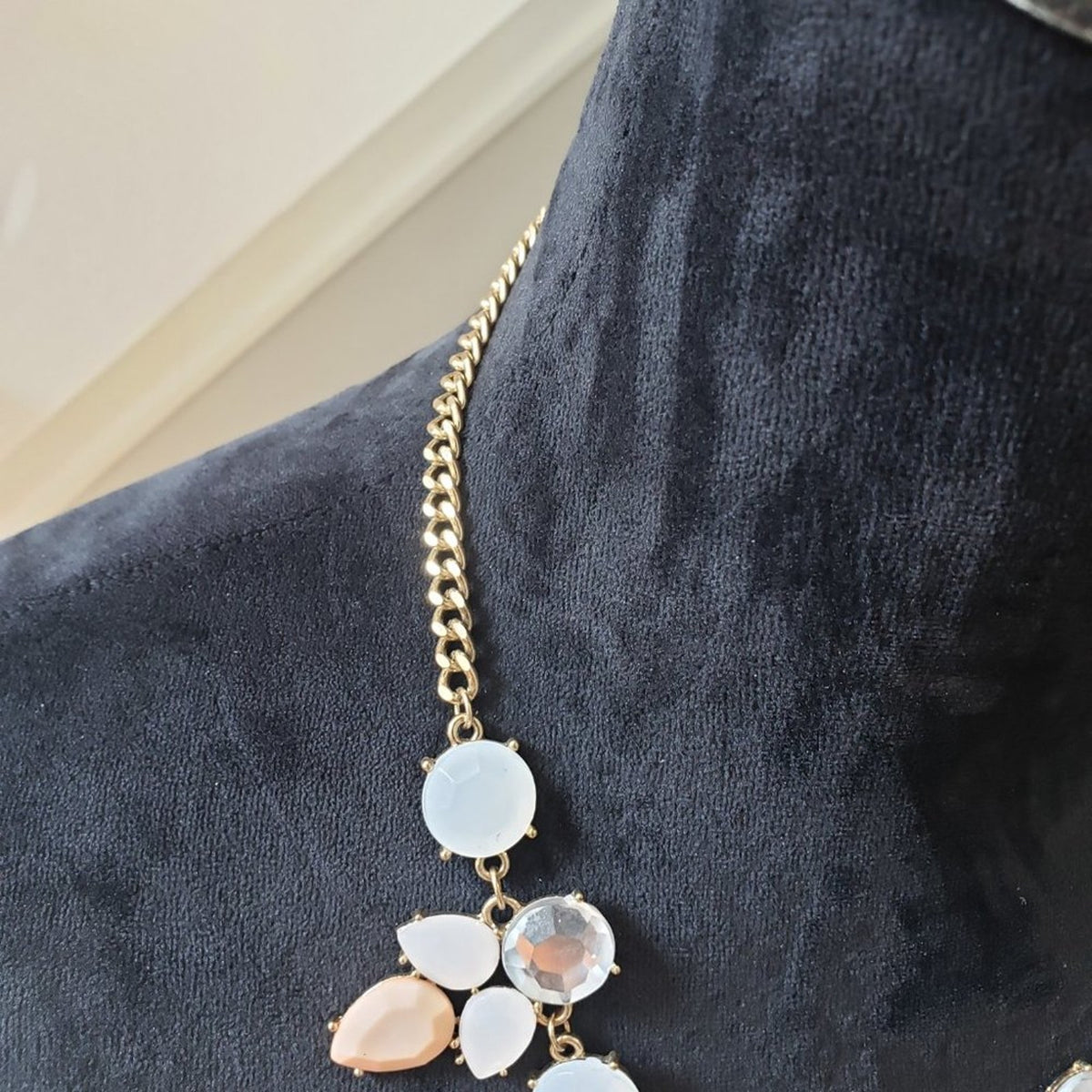 Women's White & Pink Beaded Chunky Stylish Statement Necklace