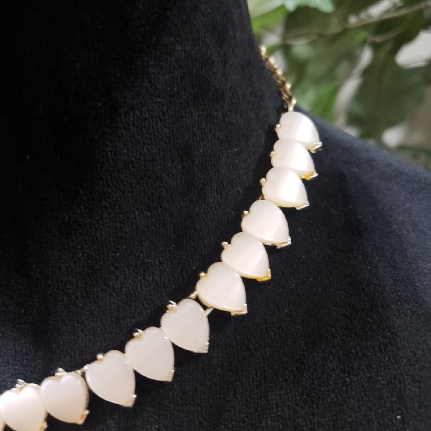 Womens Modern Fashion White Faux Pearl Heart Choker Stylish Necklace
