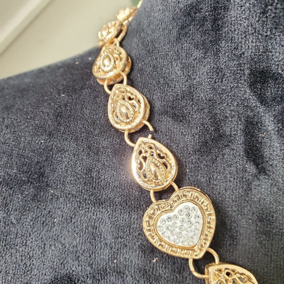 Womens Gold Southwestern Heart Shaped Fashion Jewelry Necklace