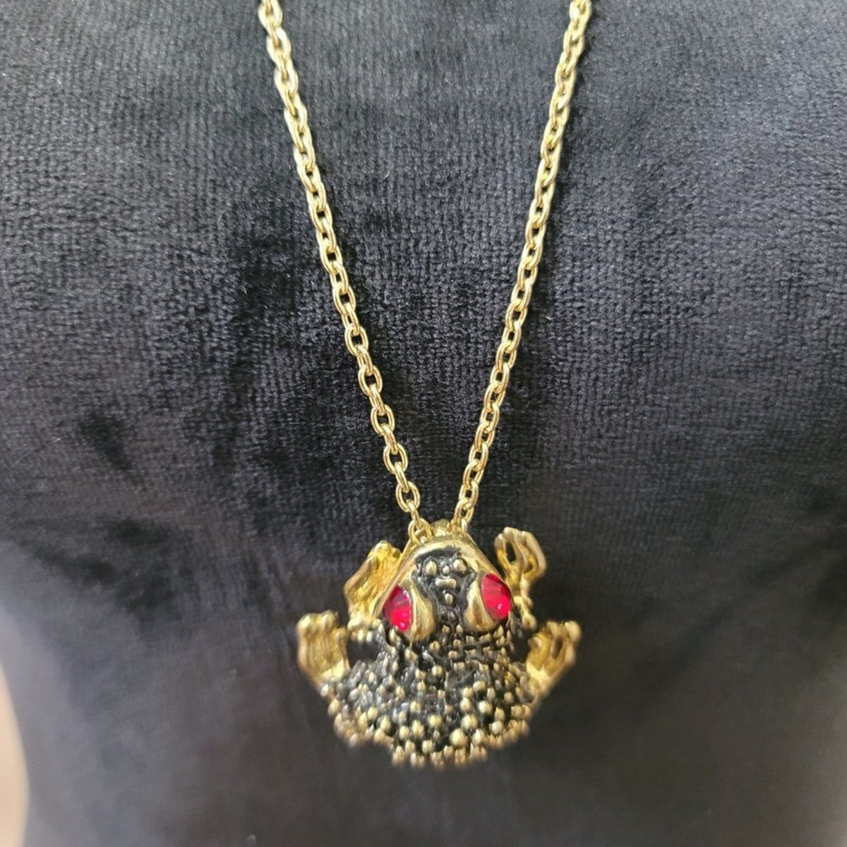 Cute Gold Tone Frog with Red Rhinestones Unique design Pendant Necklace