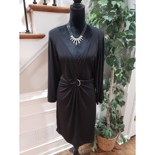 Forever 21 Women's Black Solid Polyester V-Neck Long Sleeve Knee Length Dress 2X