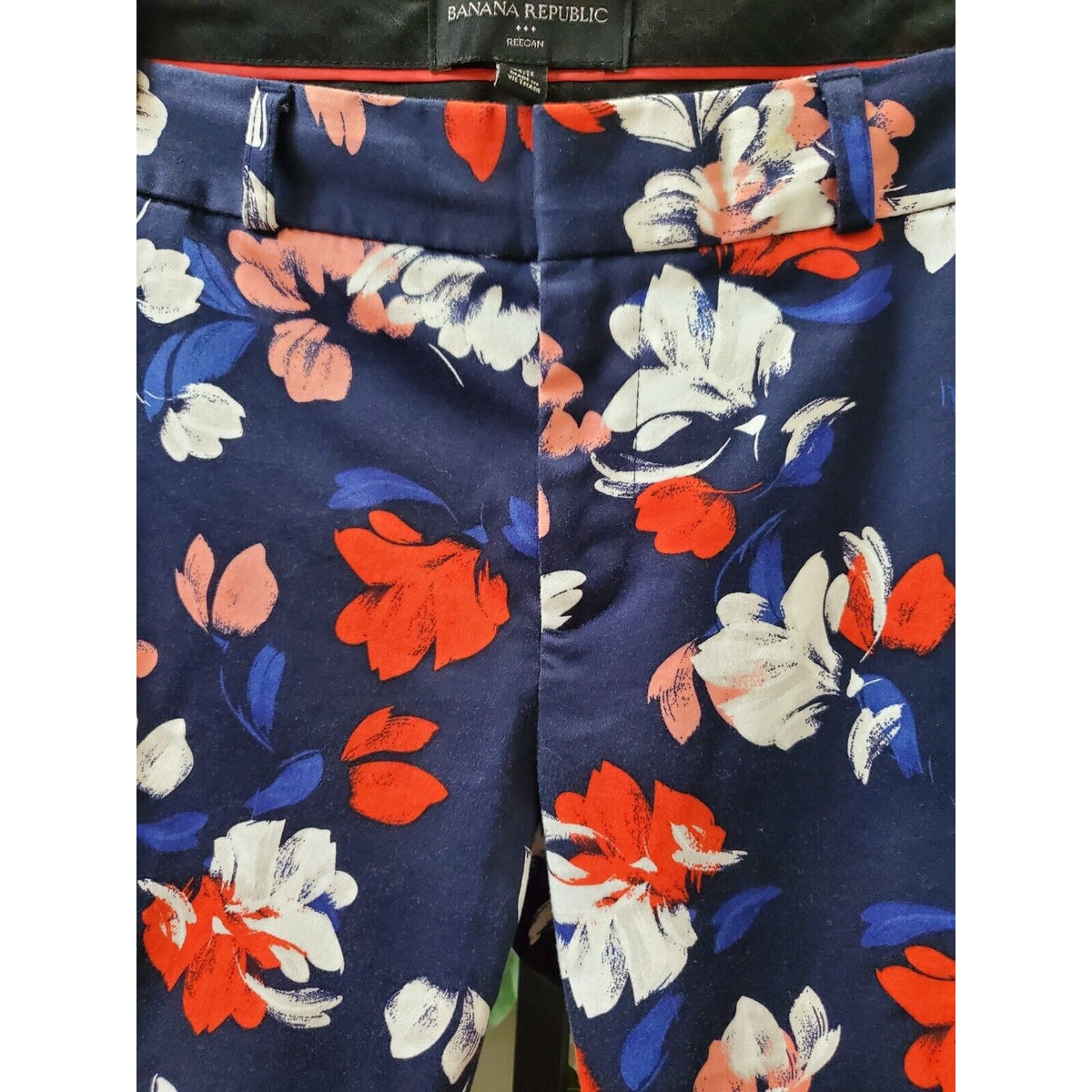 Banana Republic Women's Blue Floral Casual High Rise Straight Leg Pants Size 4