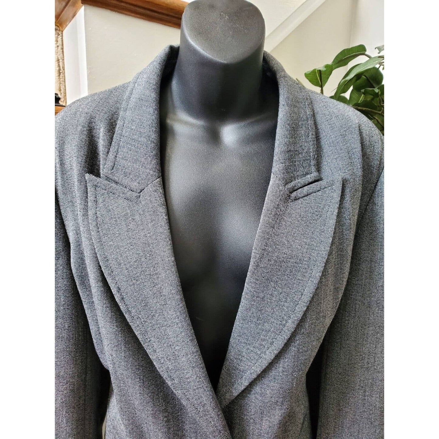 Lane Bryant Women's Gray Polyester Single Breasted Blazer & Pant 2 Piece Suit 16