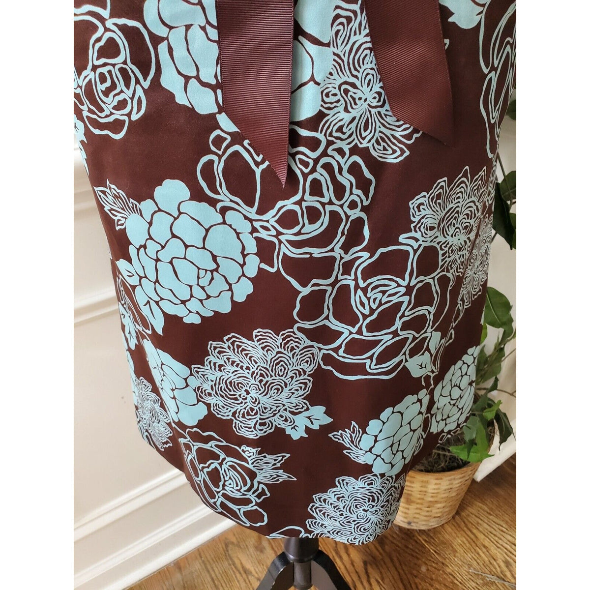 Dressbarn Women's Brown Floral Polyester Round Neck Sleeveless Knee Length 12