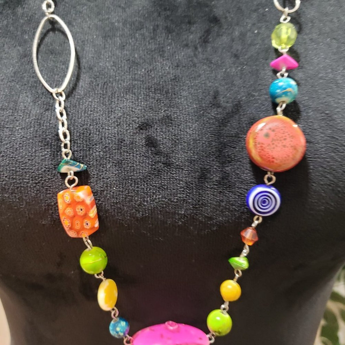 Women's Multicolor Beads & Stones Silver Plated Circle Statement Necklace