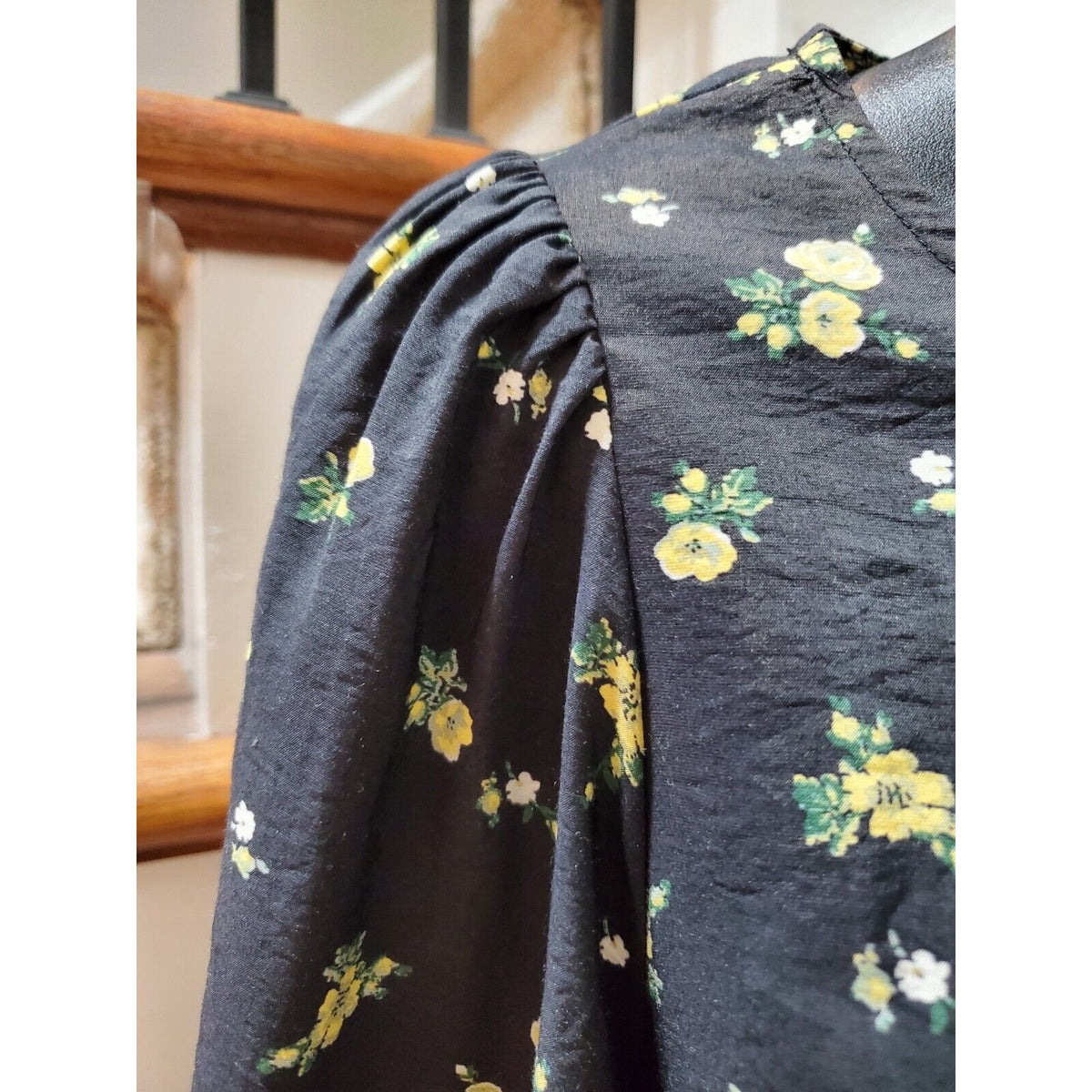 H&M Women Black Floral Viscose Round Neck Long Sleeve Knee Length Dress Size XS