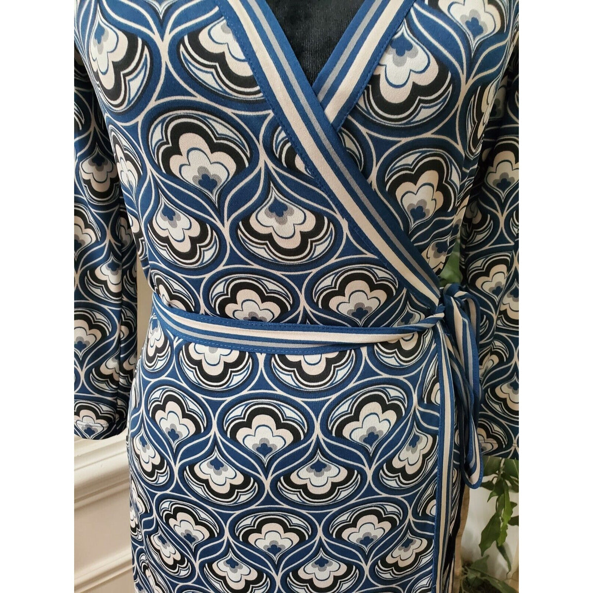 Max Studio Women's Blue Polyester V-Neck Long Sleeve Casual Knee Length Dress S