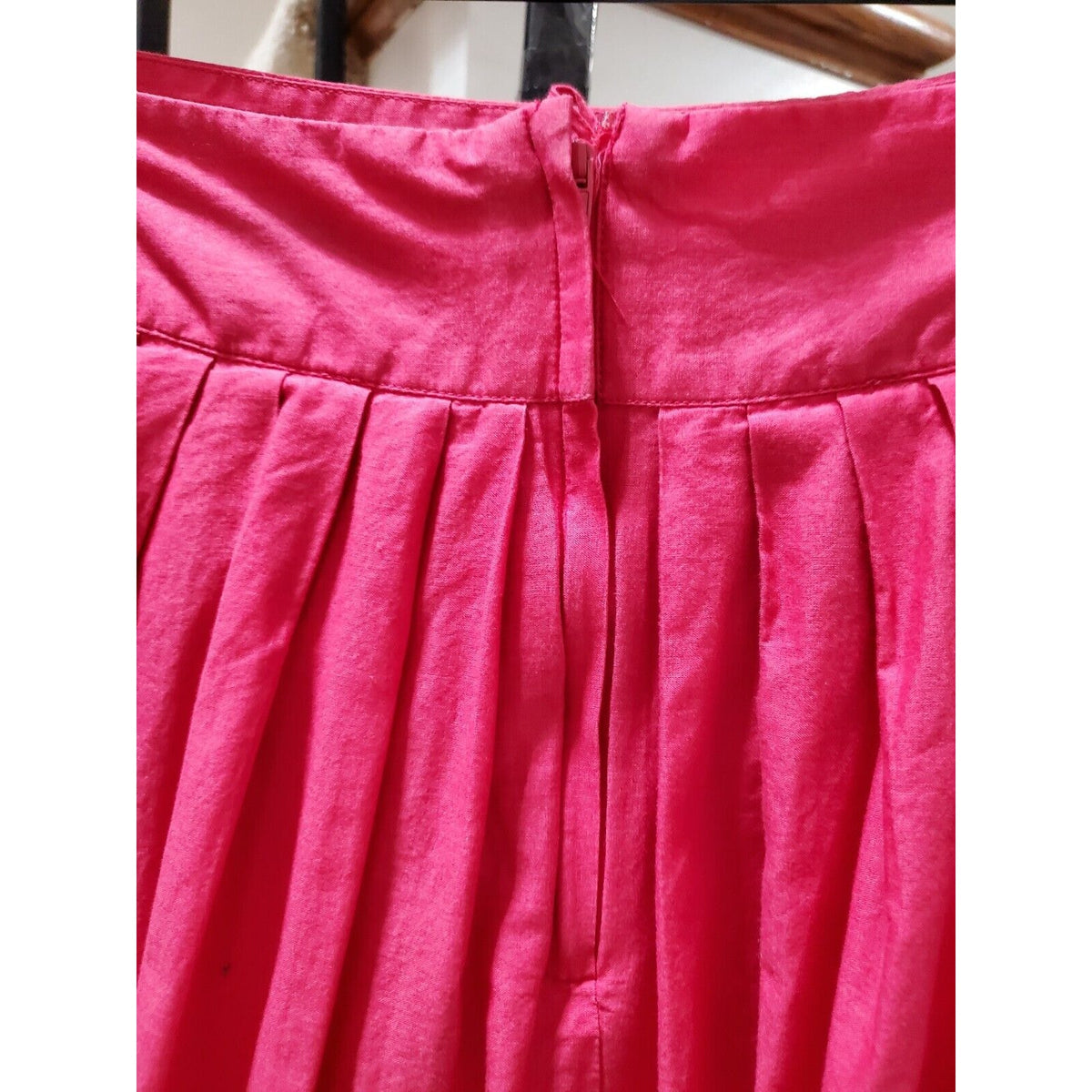 H&M Women's Pink & Red Solid 100% Cotton A-Line Casual Knee Length Skirt Size 6