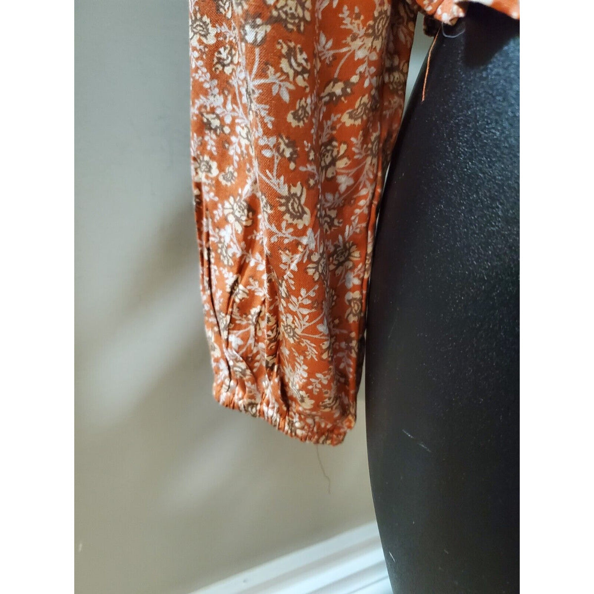 Japna Women Brown Floral 100% Viscose Sweetheart Neck Long Sleeve Top Blouse XS