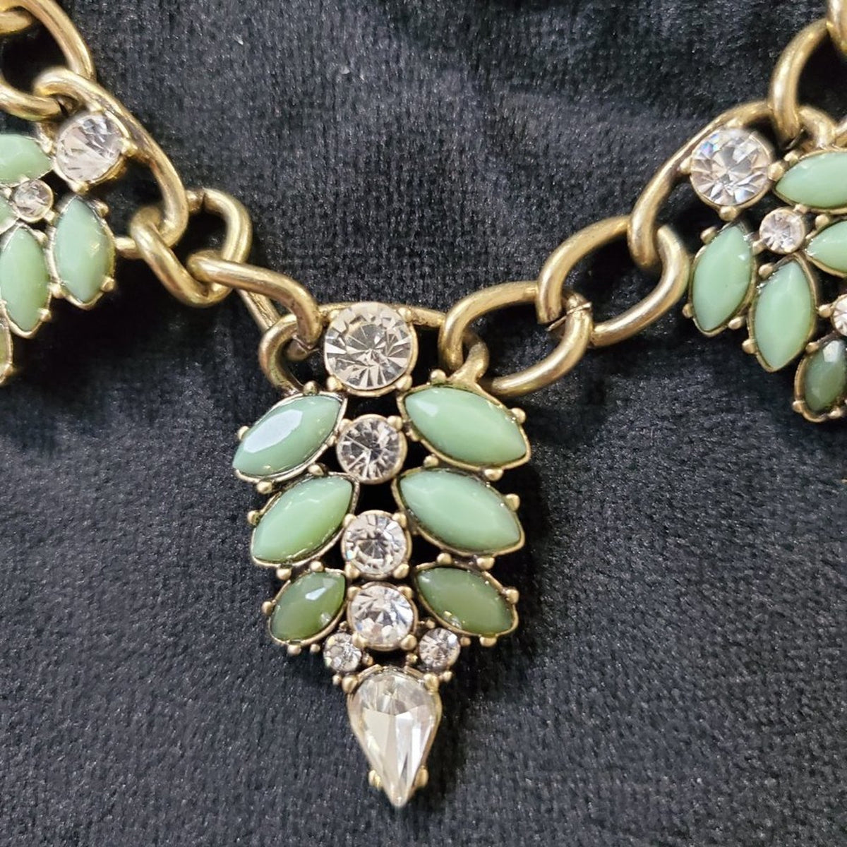 Loft Women's Green & Crystal Beaded with Lobster Clasp Statement Necklace
