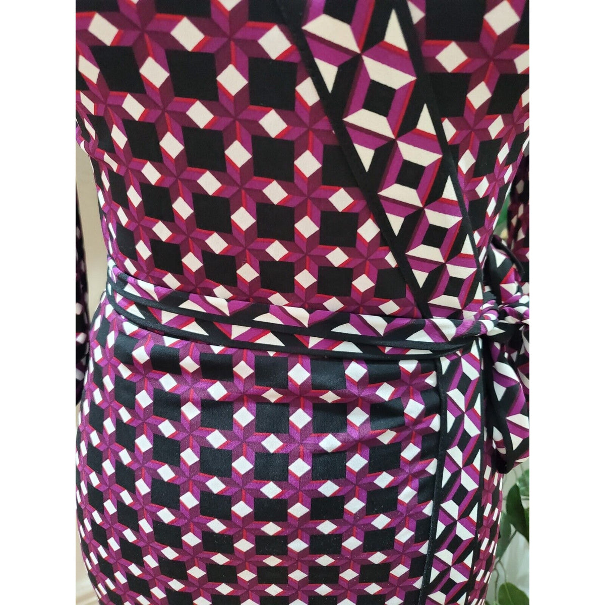 White House Black Market Women Purple V-Neck Long Sleeve Knee Length Size 00