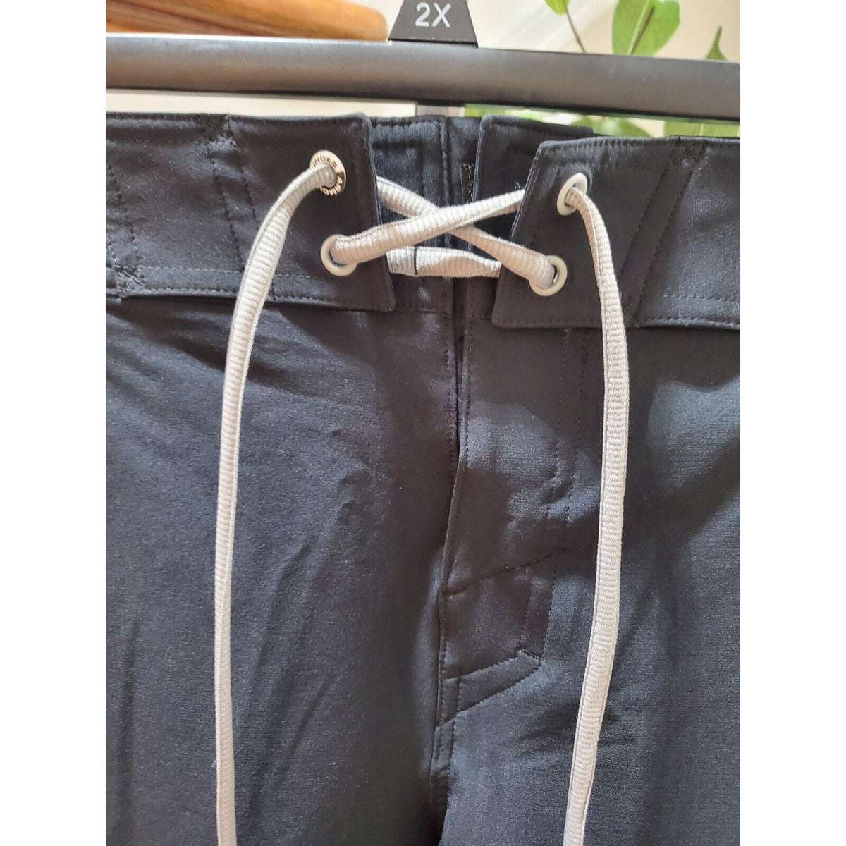 Under Armour Heat Gear Men's Black Polyester Logo Print Swimwear Shorts Size 32