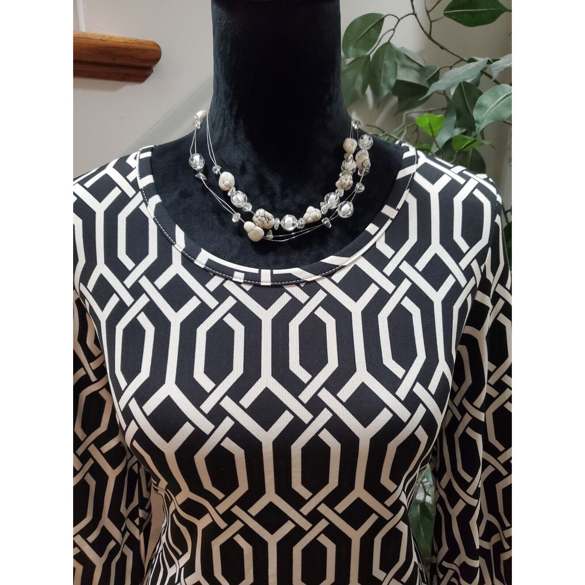 Mudpie Women Black & White Polyester Round Neck Long Sleeve Knee Length Dress S