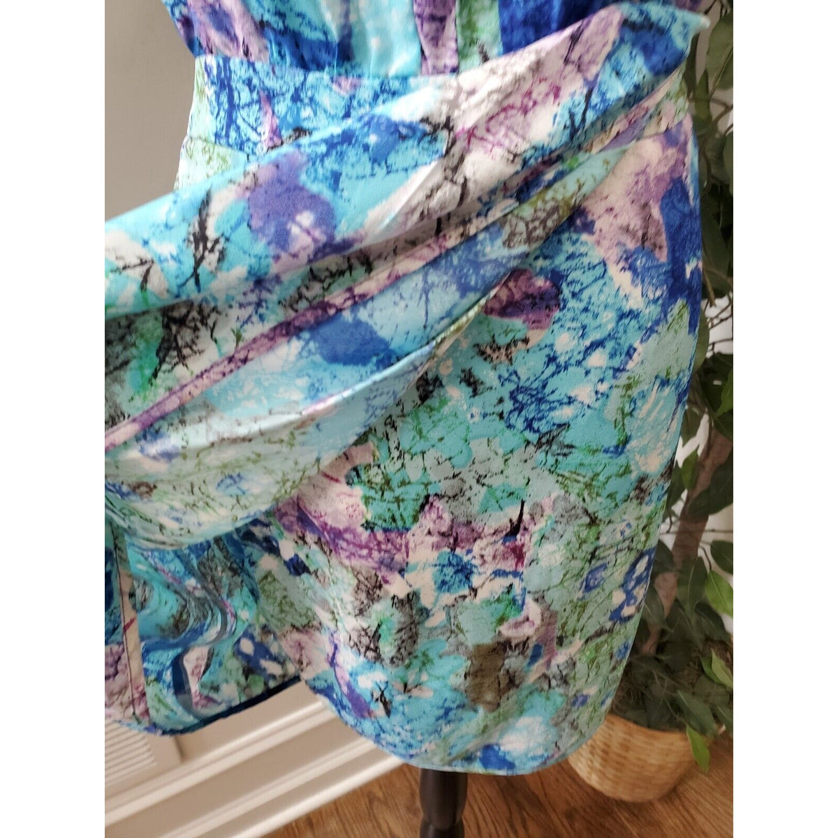 Charlie Jade Women Multicolor Polyester V-Neck Sleeveless Knee Length Dress L/G