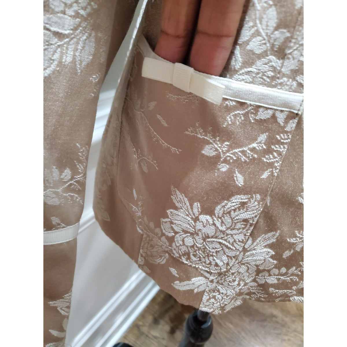 Susan Graver Women's Beige Floral Polyester Single Breasted Two Button Blazer 1X