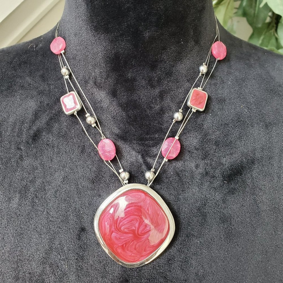 NY Women's Red Round Gemstone with Lobster Clasp Pendant Necklace