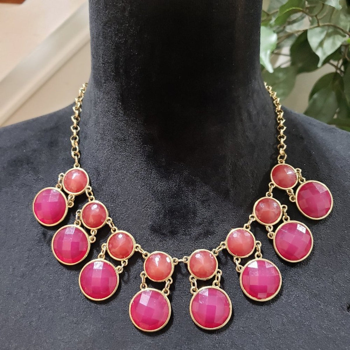Womens Beautiful Rhinestone Beaded Collar Necklace with Lobster Clasp