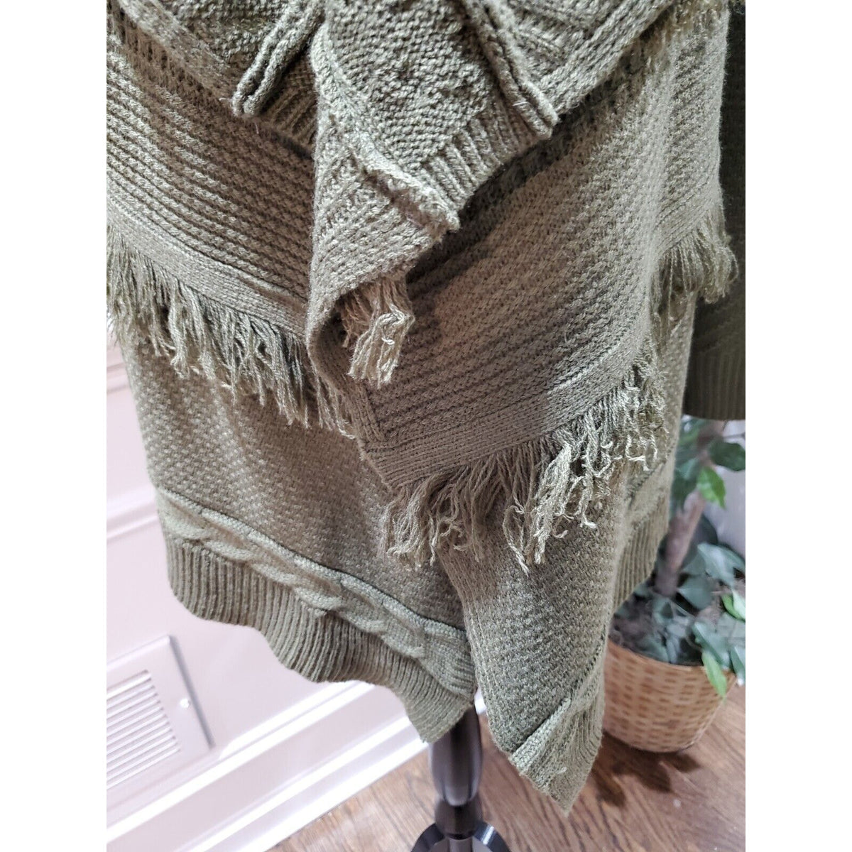 Signature 1 Studio Women Olive Green Acrylic Long Sleeve Open Front Cardigan 1X