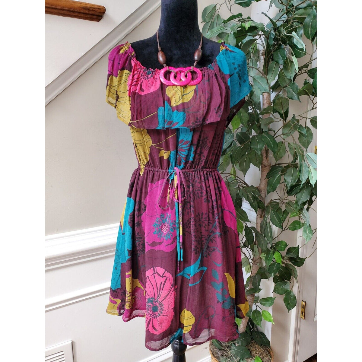 Flounce Women's Multicolor Floral Silk Round Neck Sleeveless Knee Length Dress M