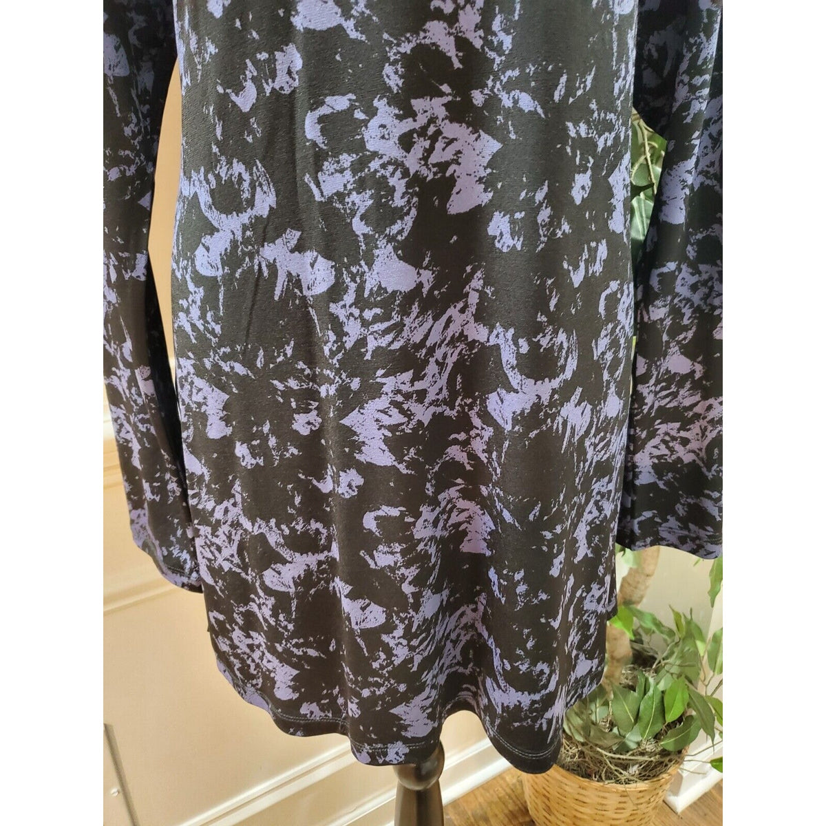 Livi Women Black & Purple Long Sleeve Top Blouse Asymmetrical Back Tie 14/16