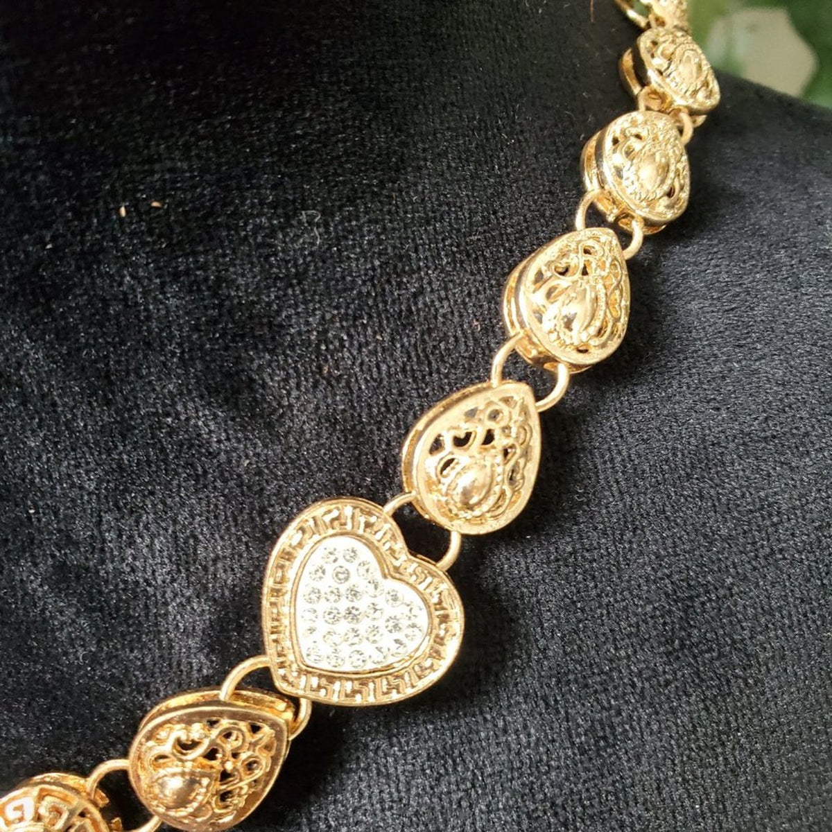 Womens Gold Southwestern Heart Shaped Fashion Jewelry Necklace