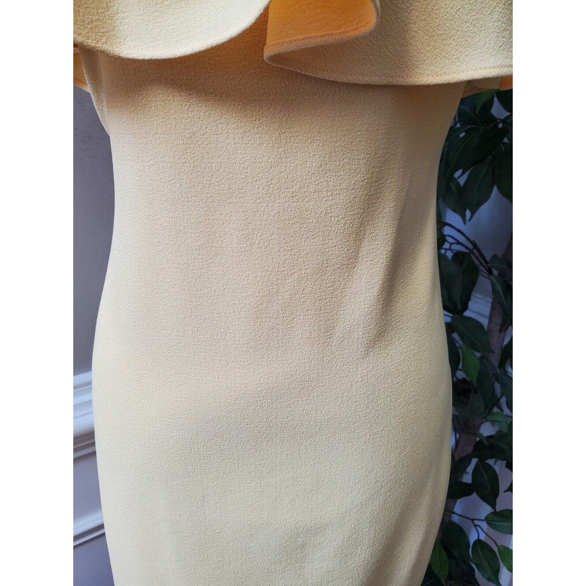 Vince Camuto Yellow Pleated Cape Collar Polyester Sleeveless Knee Length Dress 6