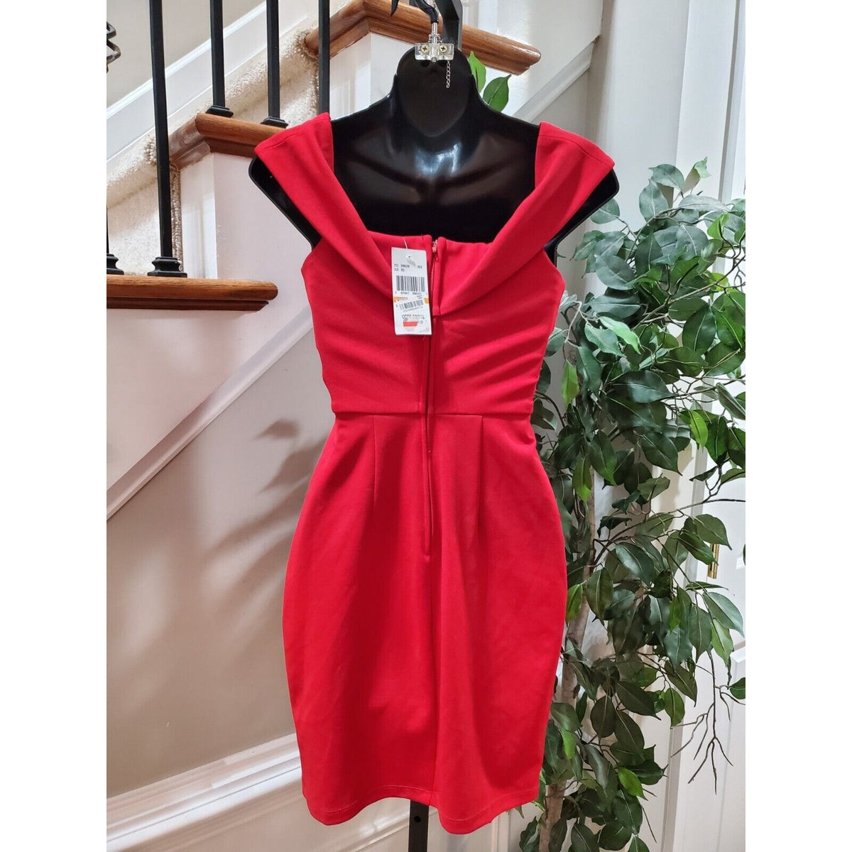 Speech Less Women's Red Polyester Sleeveless Knee Length Dress Size S