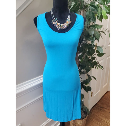 Calvin Klein Women's Blue Solid Rayon Racer Back Sleeveless Knee Length Dress P