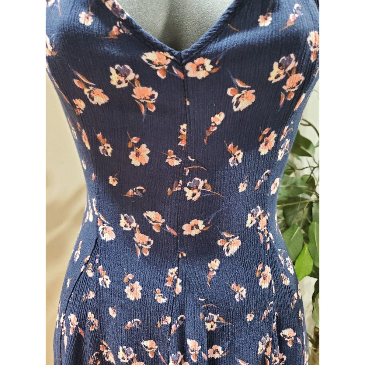 American Eagle Outfitters Women Blue V-Neck Sleeveless Knee Length Dress Size 4