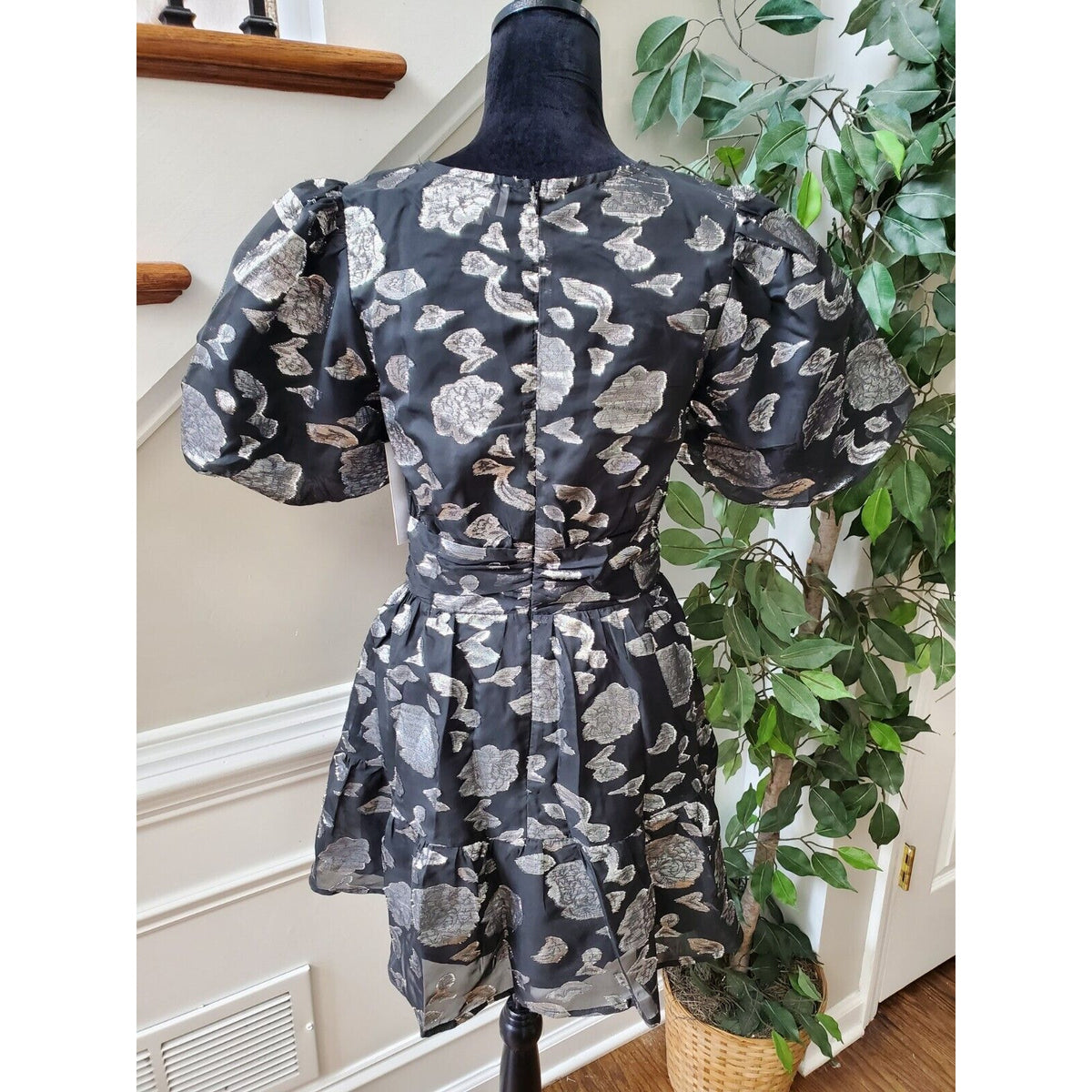 Aura Gray Polyester Round Neck Puff Short Sleeve Casual Knee Length Dress XS