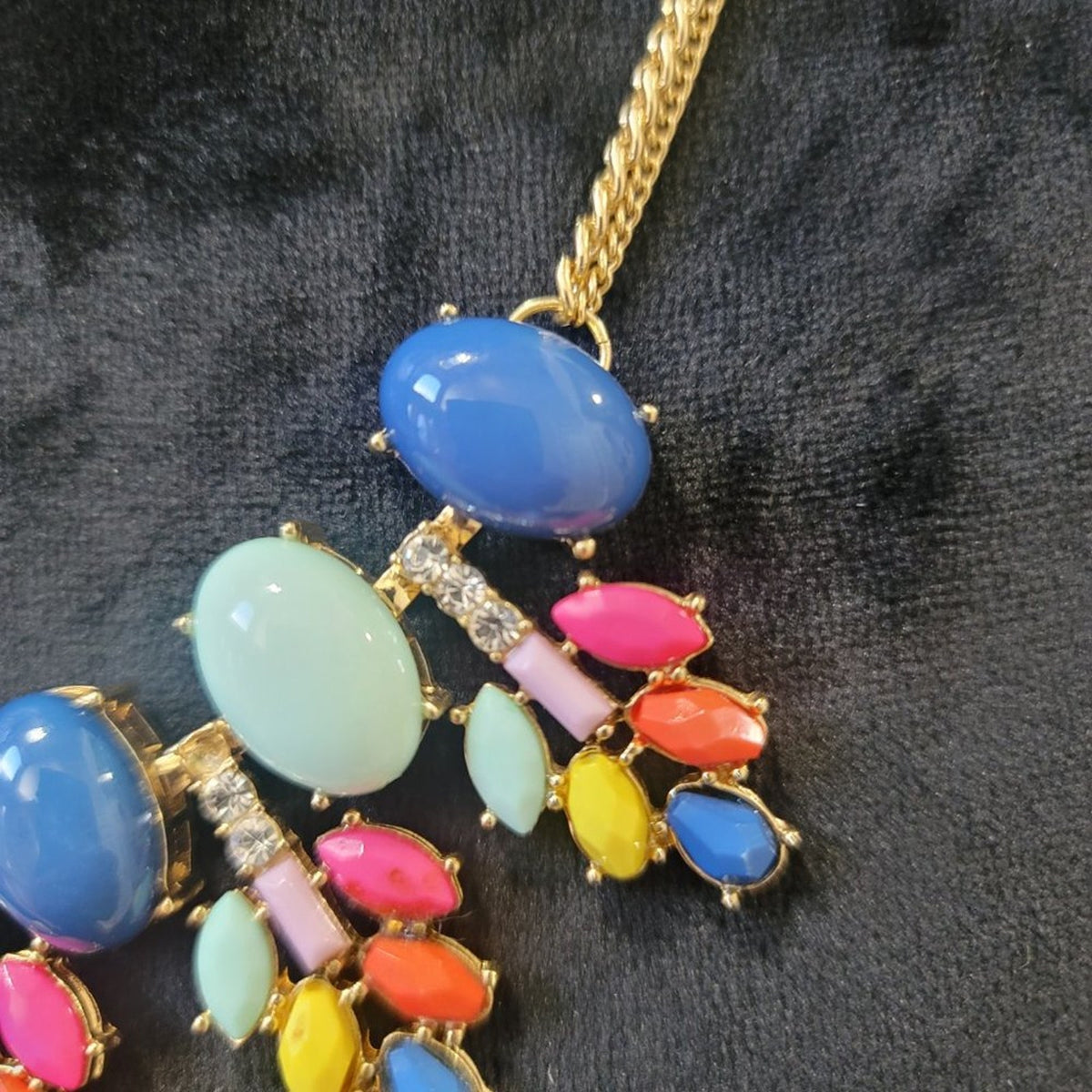 Women's Multicolor Oval Link Beaded Chunky Statement Jewelry Necklace