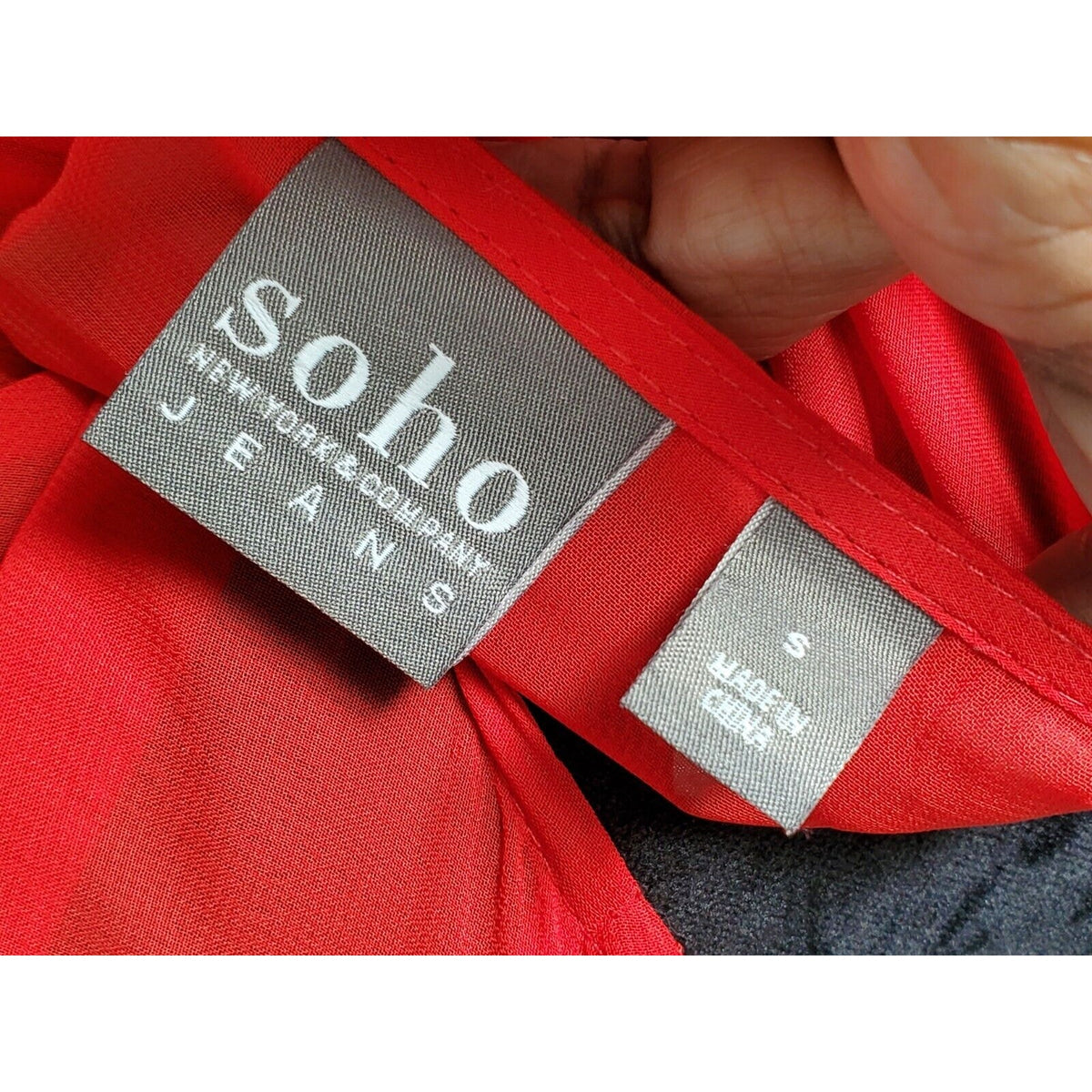 Soho New York & Company Women Red Polyester V-Neck Long Sleeve Top Blouse Small