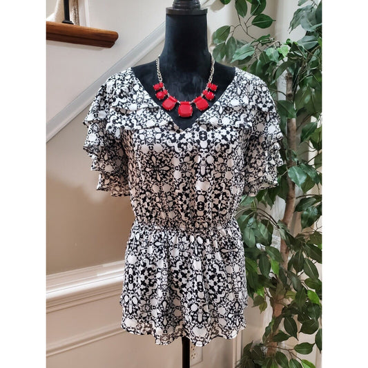 Lane Bryant Women Black & White Polyester V-Neck Short Sleeve Top Blouse Size 16
