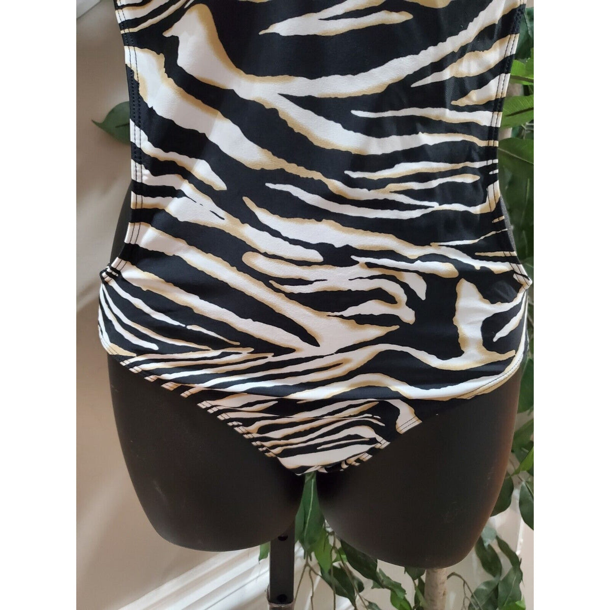 Apollo Womens Black White Nylon Halter Neck Sleeveless 1 Piece Swimsuit Size XL