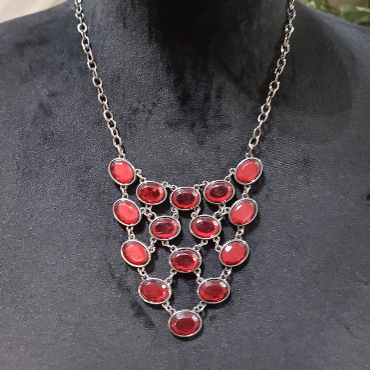 Womens Fashions Red Kashmiri Ruby Gemstone Collar Necklace with Lobster Clasp