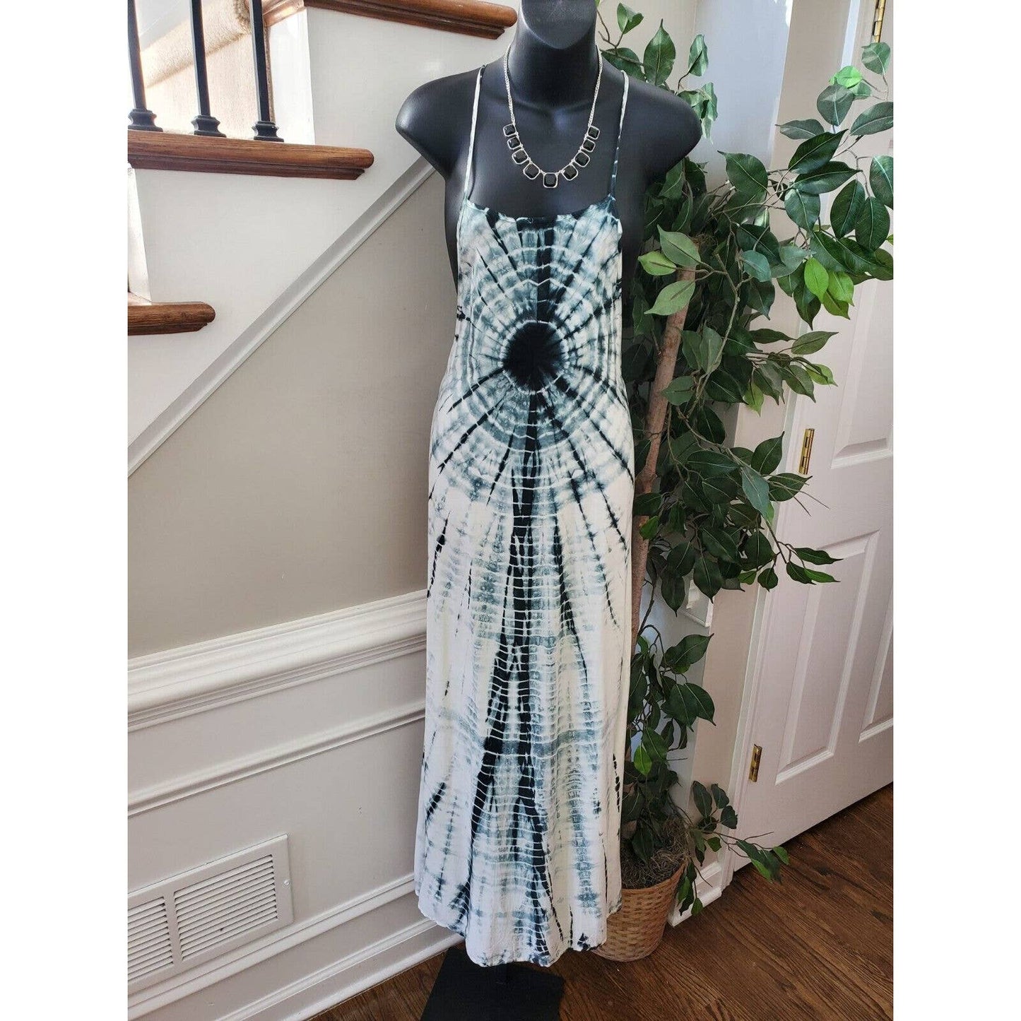 Boutique Hot & Delicious Tie Dye Rayon Square Neck Strappy Long Maxi Dress M