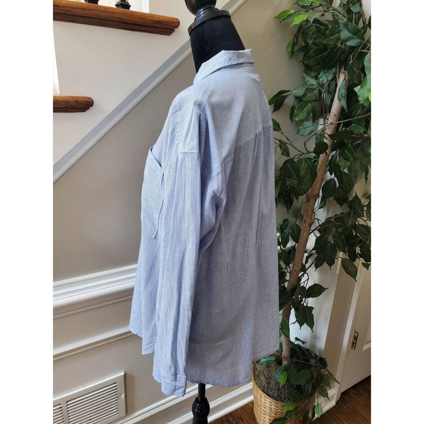 Loft Women's Blue 100% Cotton Collared Long Sleeve Button Down Casual Shirt L